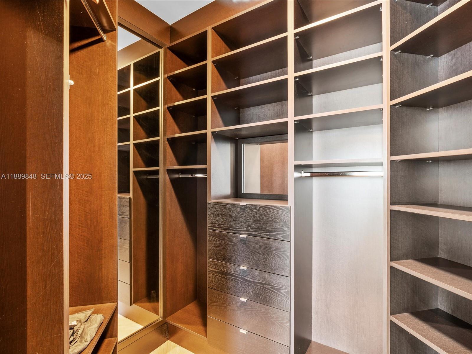 2711 HOLLYWOOD BEACH COND - Residential