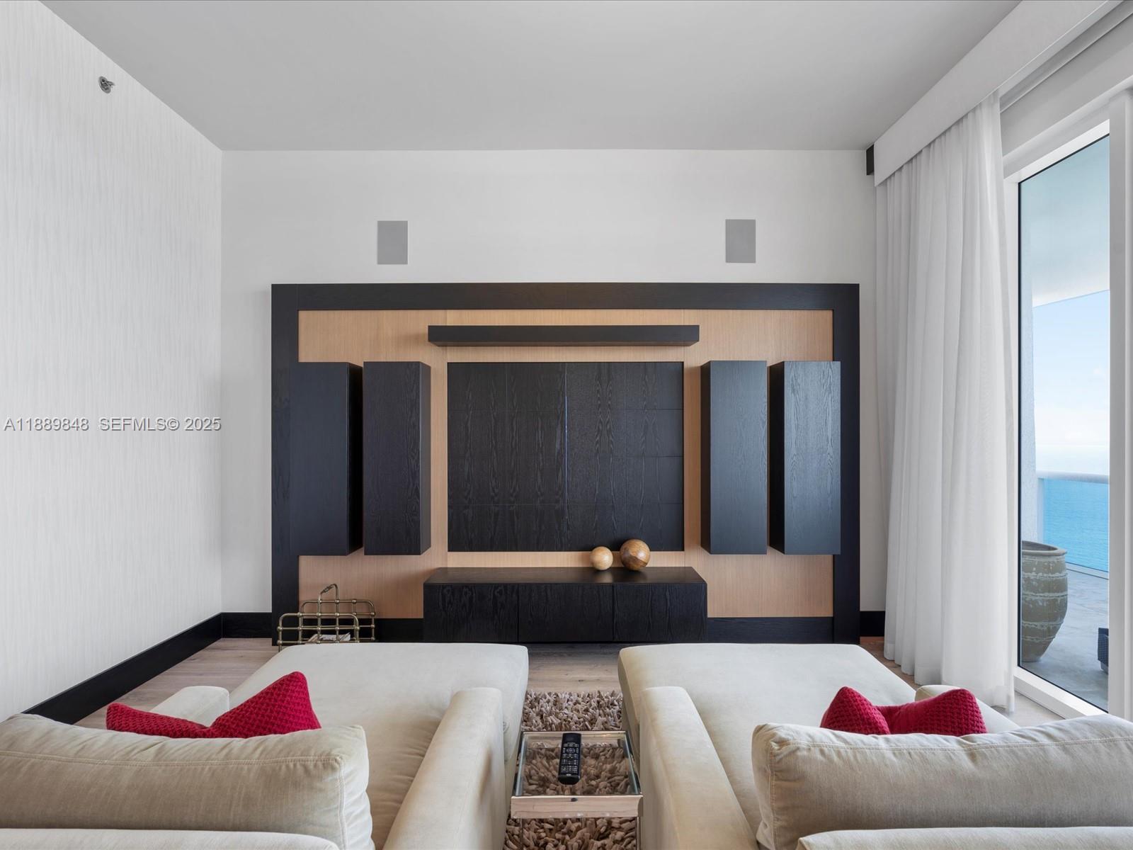 2711 HOLLYWOOD BEACH COND - Residential