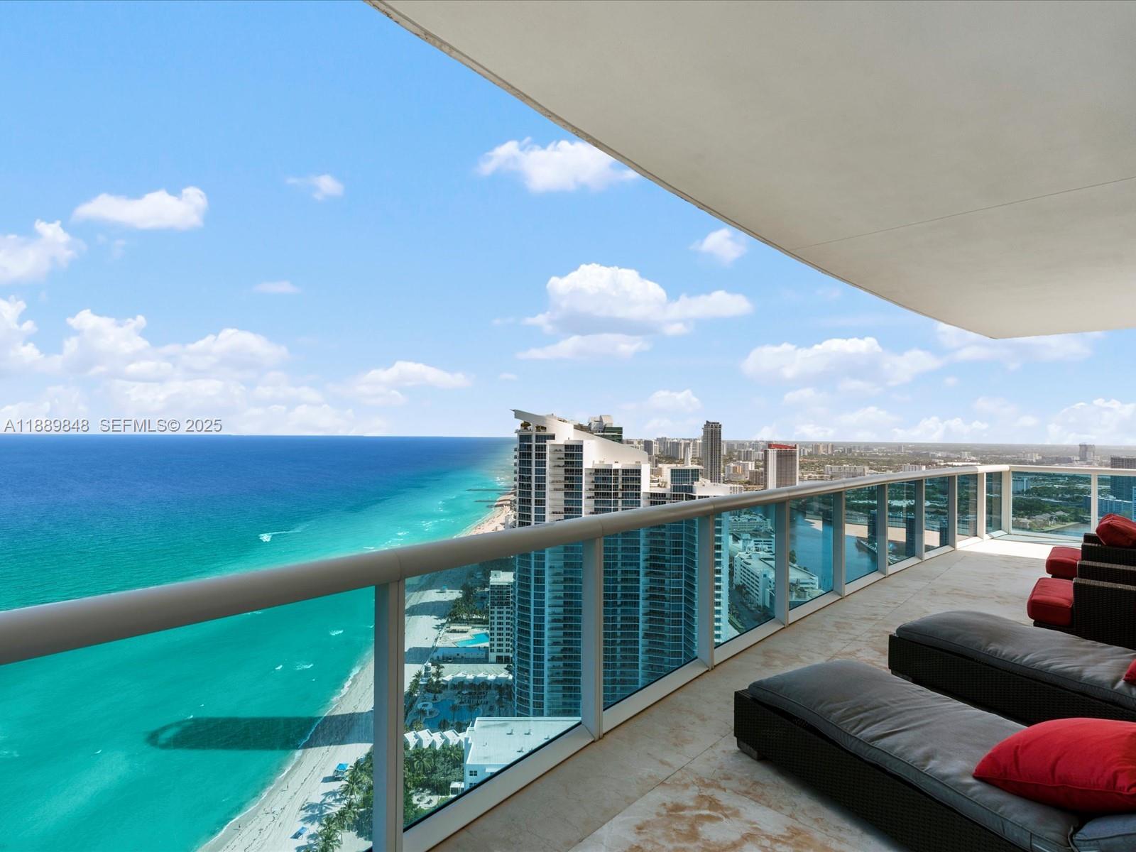 2711 HOLLYWOOD BEACH COND - Residential