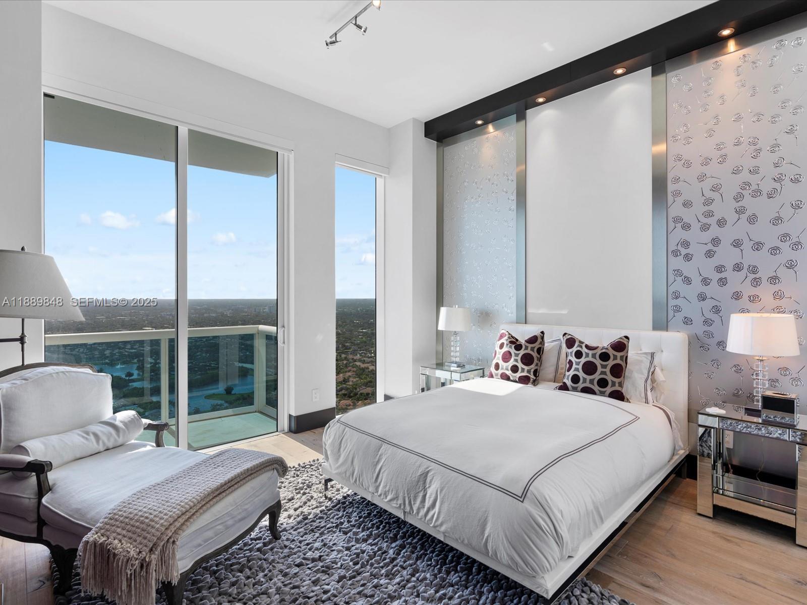 2711 HOLLYWOOD BEACH COND - Residential