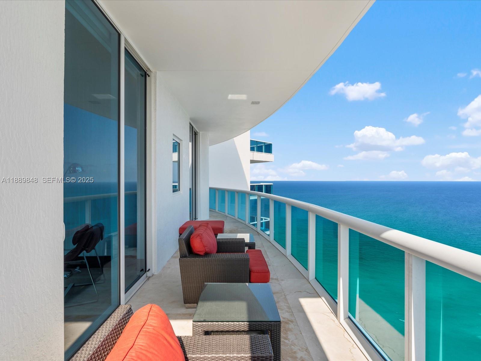 2711 HOLLYWOOD BEACH COND - Residential
