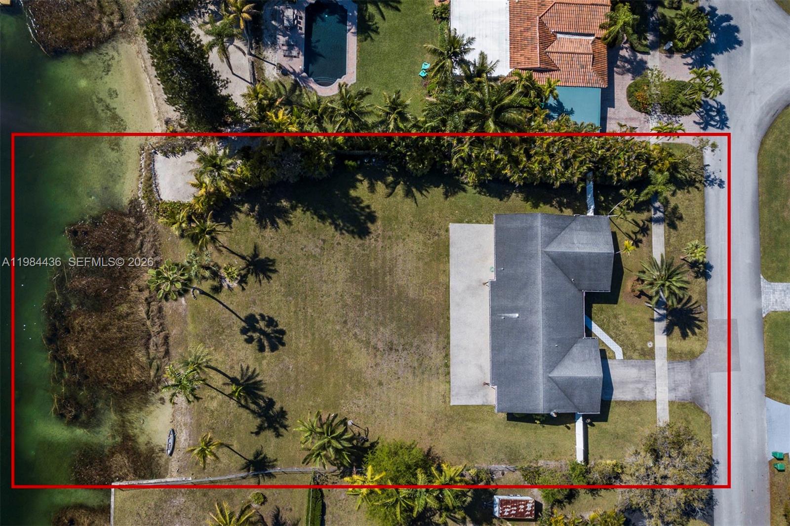 OAKLAND ACRES - Residential