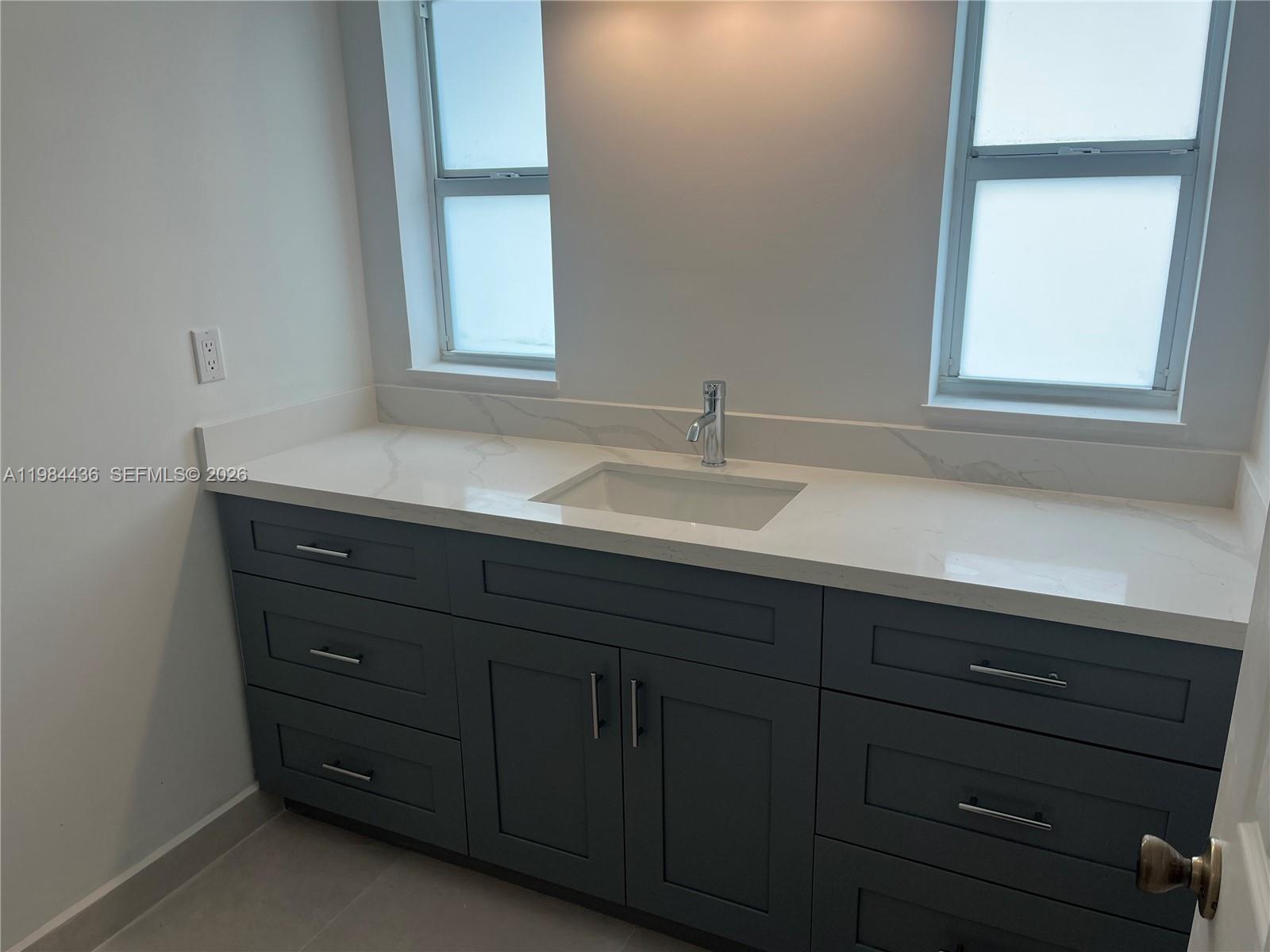 OAKLAND ACRES - Residential