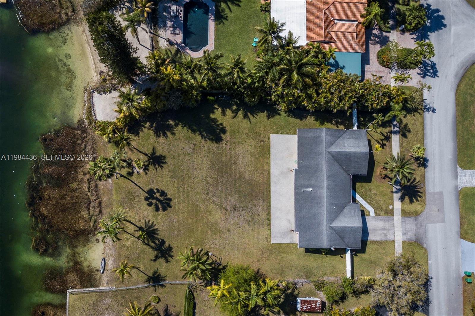 OAKLAND ACRES - Residential