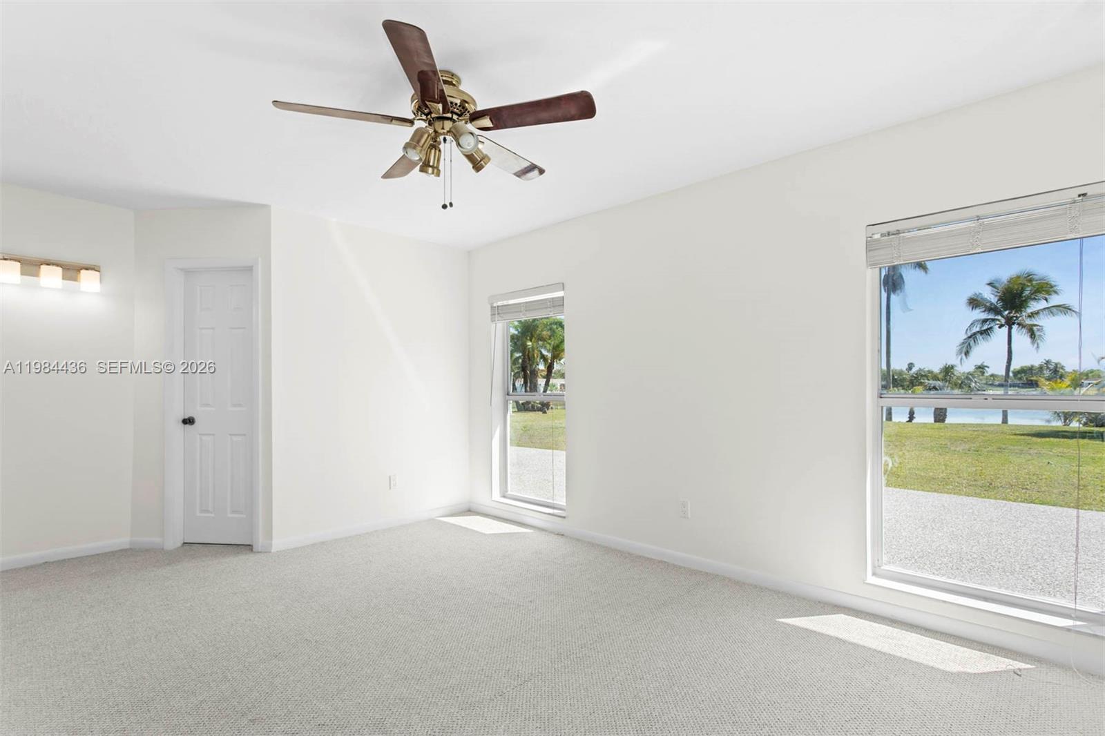 OAKLAND ACRES - Residential
