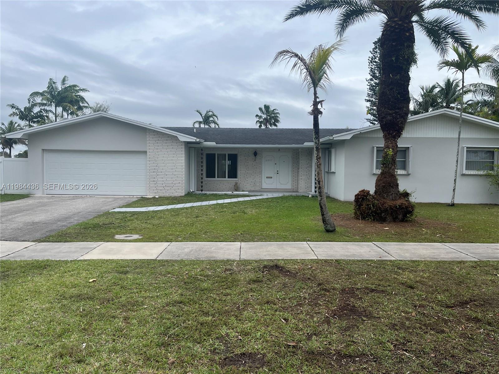 OAKLAND ACRES - Residential