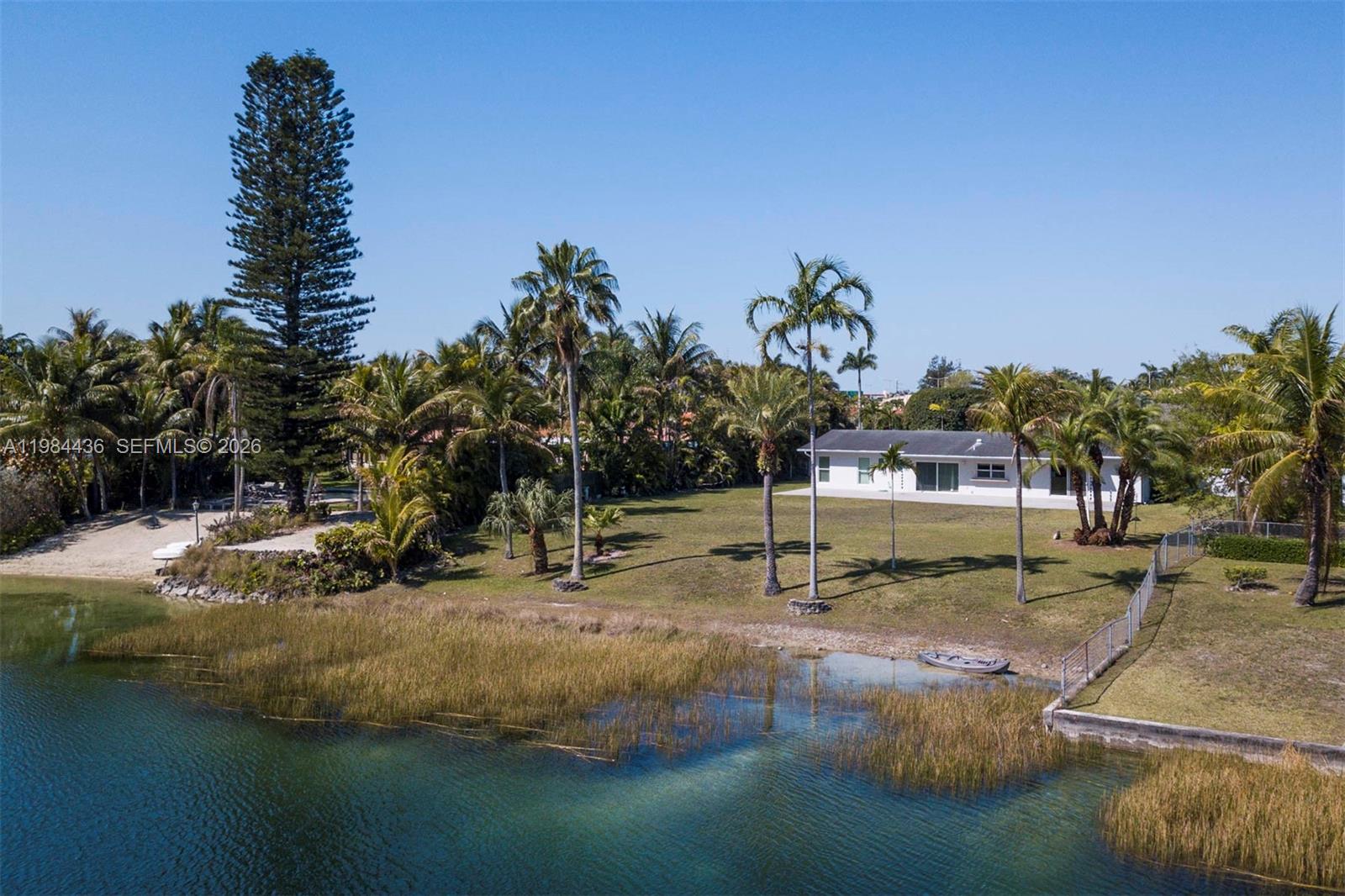 OAKLAND ACRES - Residential