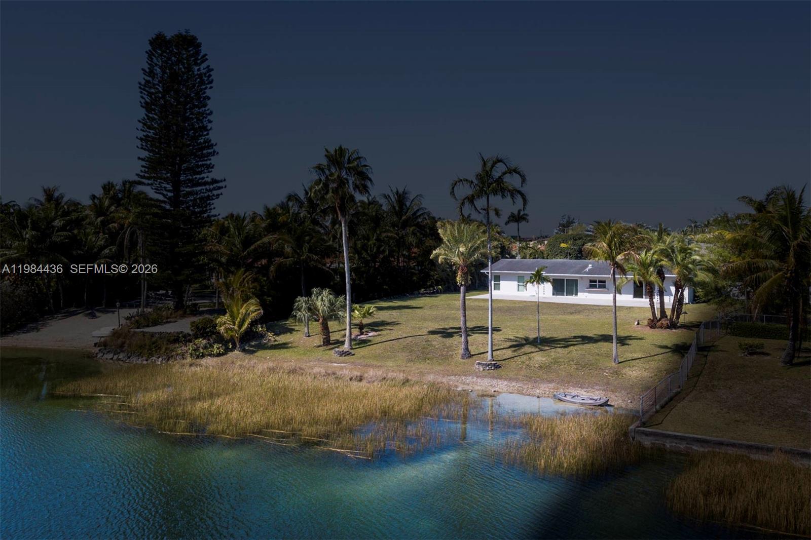 OAKLAND ACRES - Residential