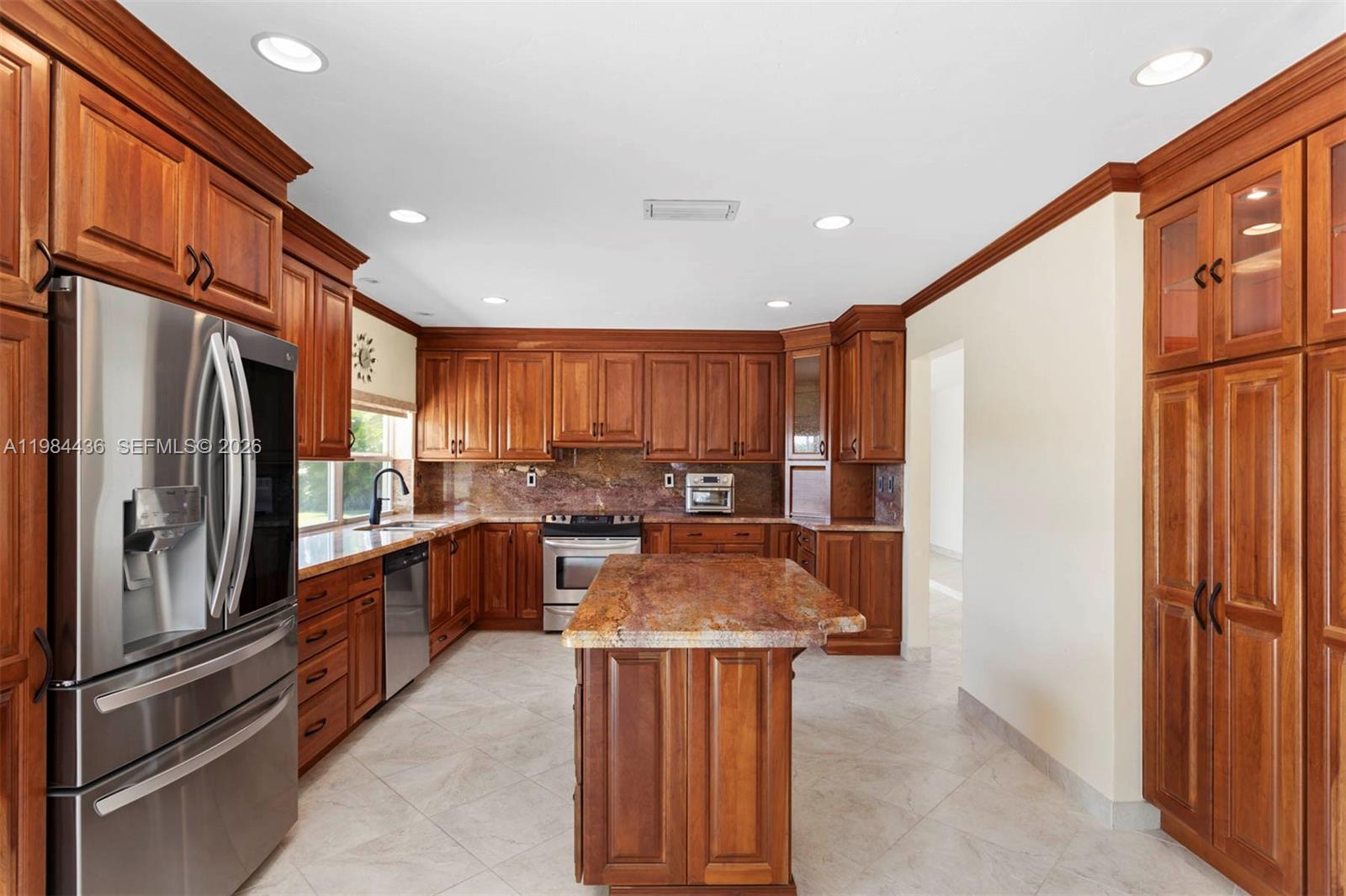OAKLAND ACRES - Residential