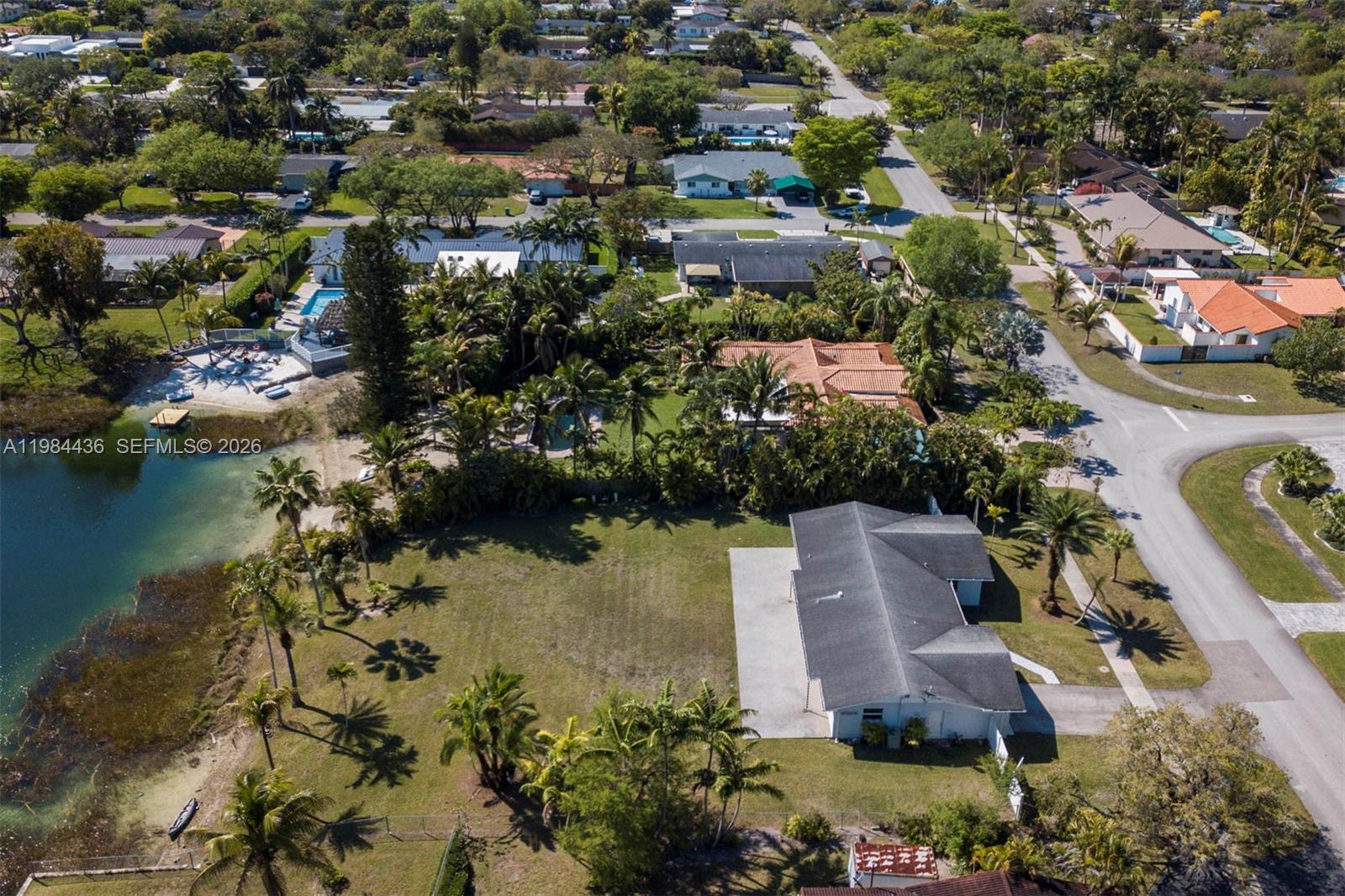 OAKLAND ACRES - Residential