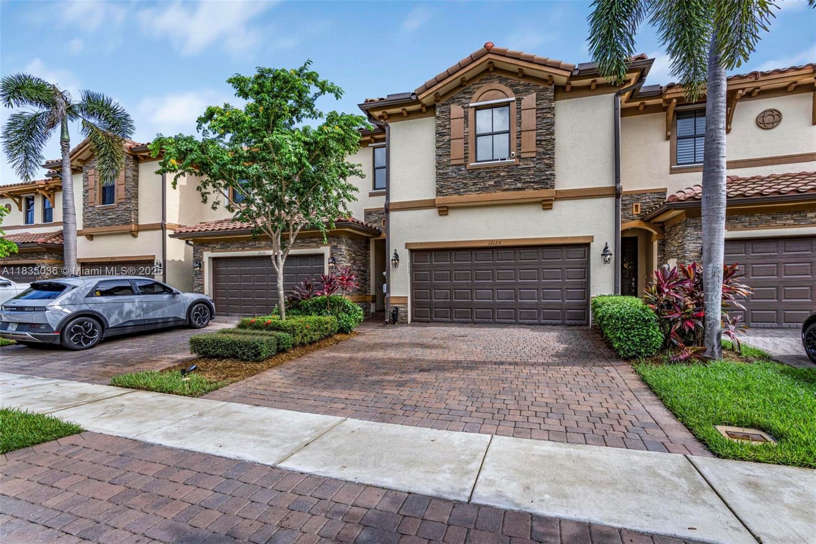 12125 S Vaquero Trails Dr
