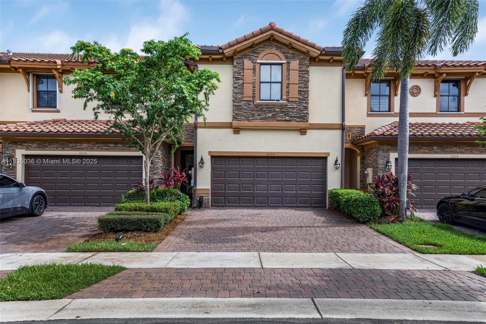 12125 S Vaquero Trails Dr