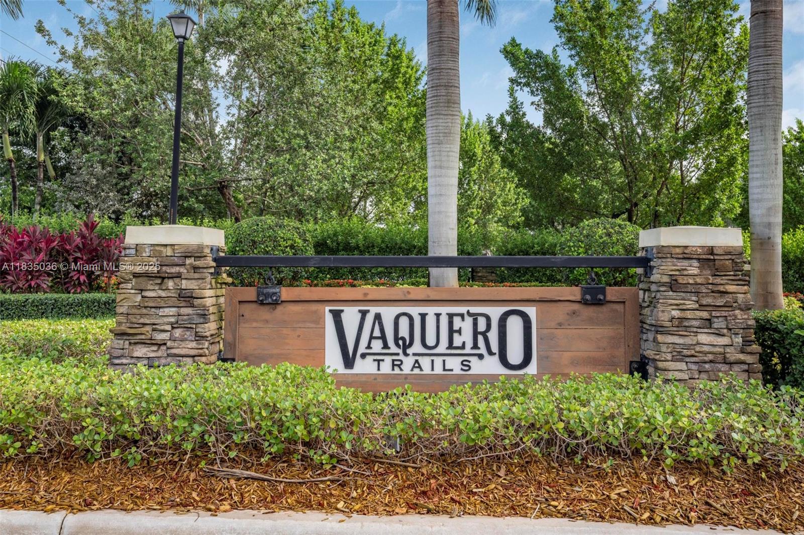 Excellent townhouse to make your own. The owner is an agent and is ready to sell. Home is currently leased and expires on Sept 18th, 2025