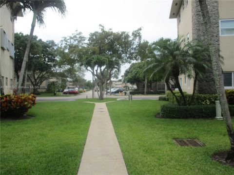 A home in Lauderdale Lakes