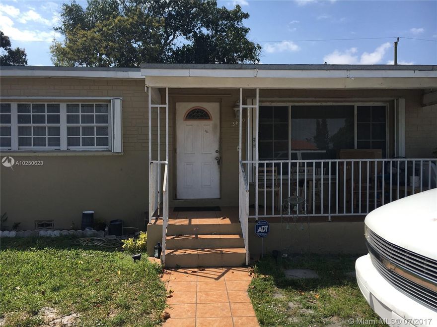 This Home is ready for you to move in or customize it. Plenty of rooms and space. It is conveniently located near 
Wal mart . Easy access to metrorail. Come and check it out.