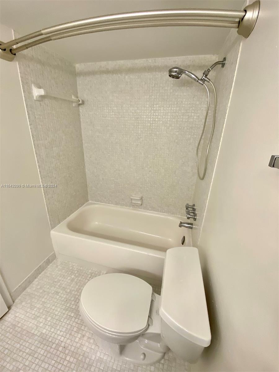 BOCA TEECA CONDO 3 - Residential Lease