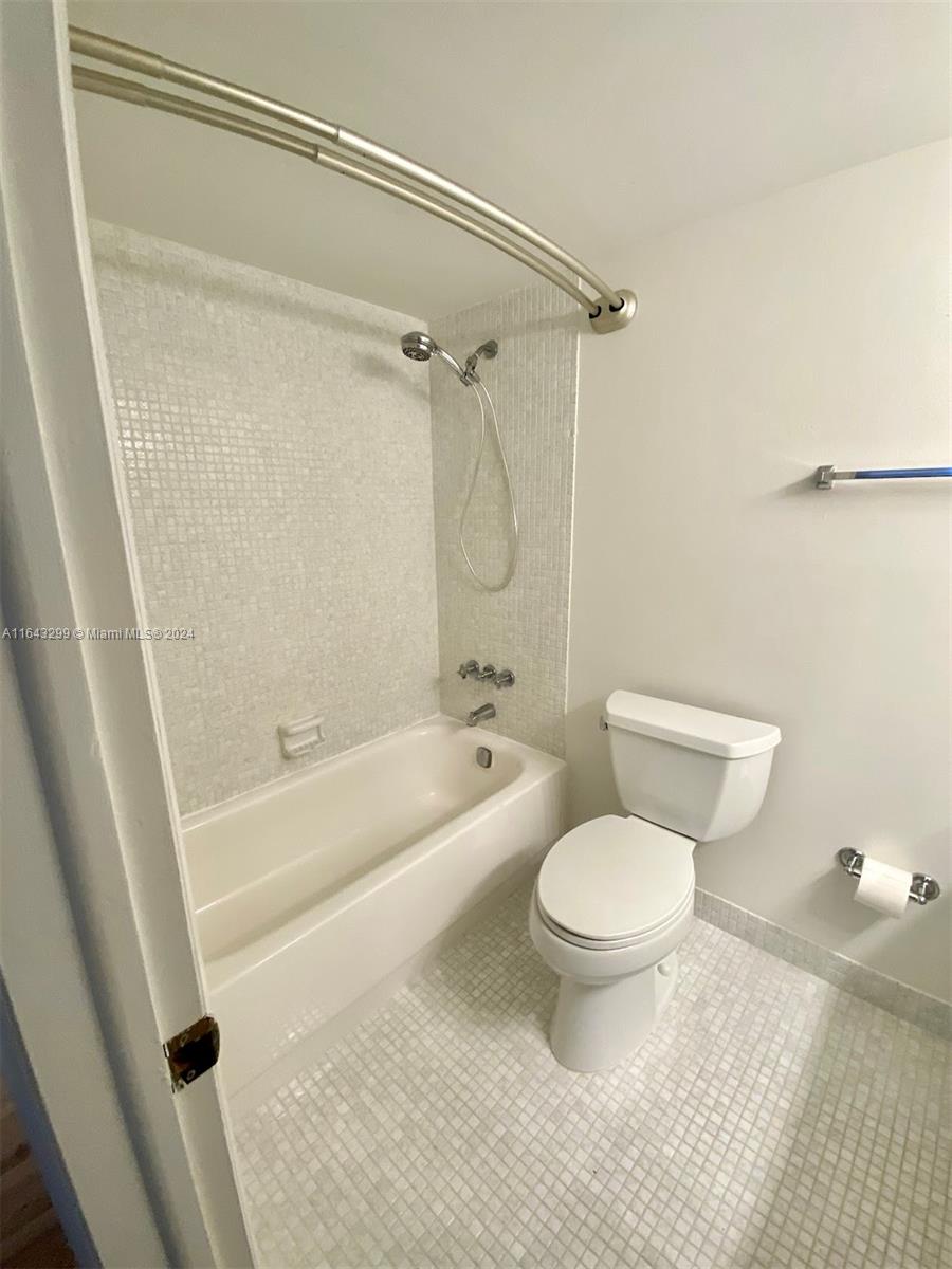 BOCA TEECA CONDO 3 - Residential Lease