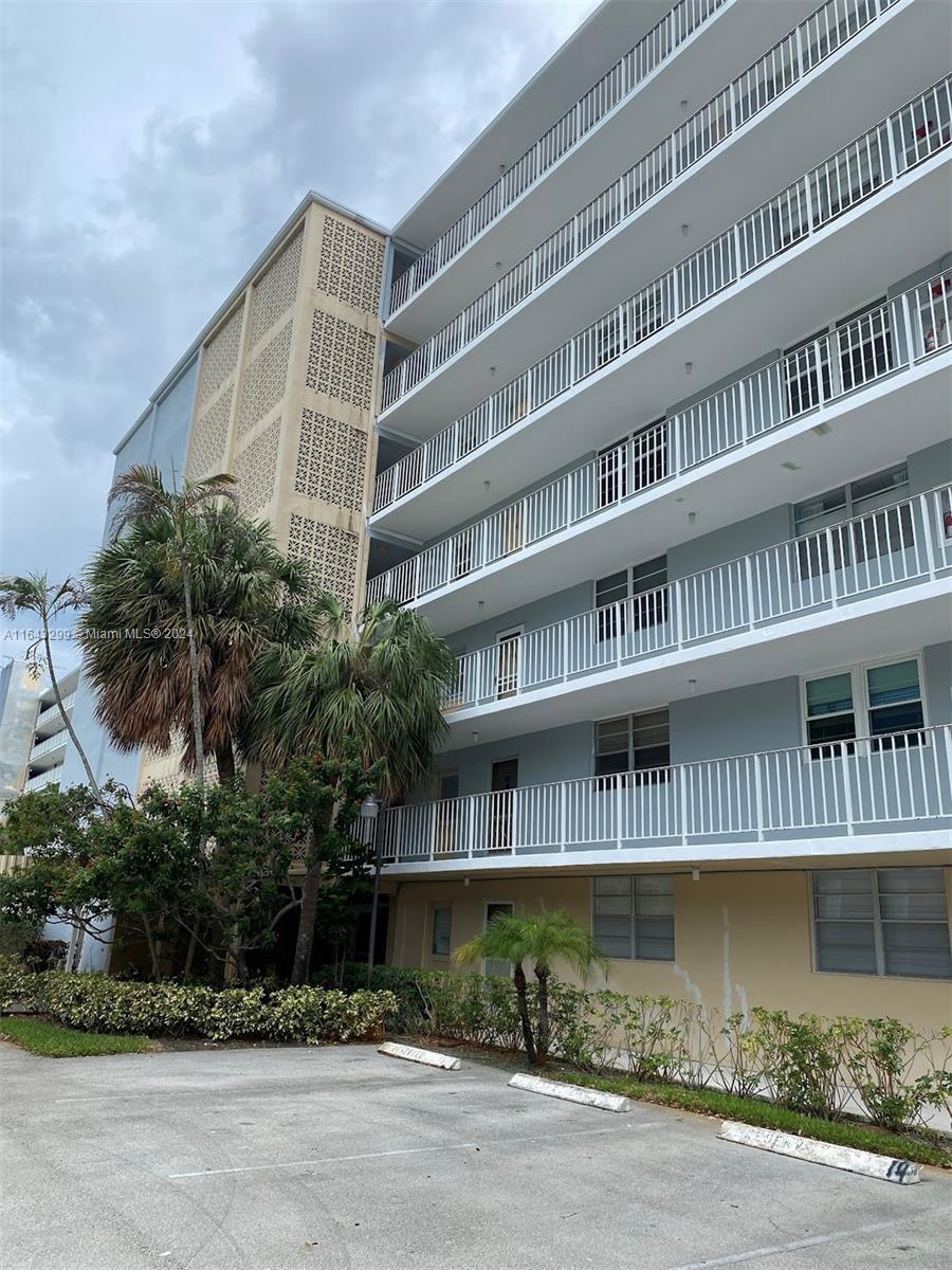 BOCA TEECA CONDO 3 - Residential Lease