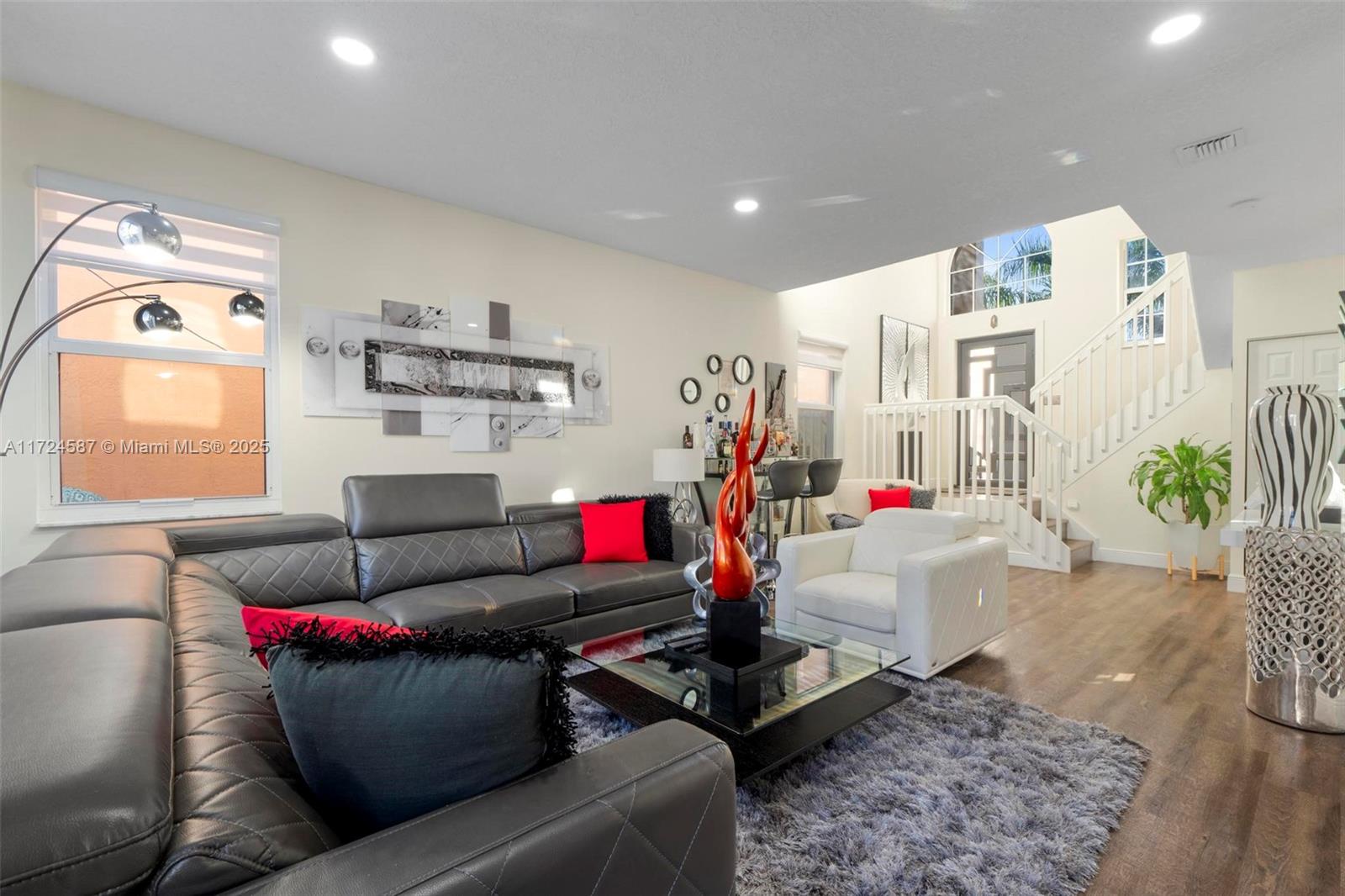 PEMBROKE PINES REGIONAL - Residential
