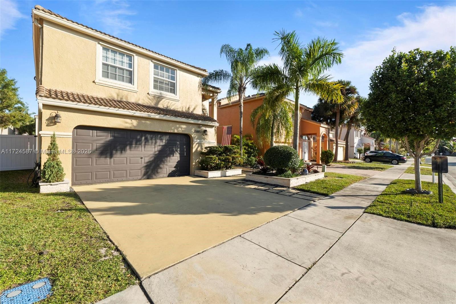 PEMBROKE PINES REGIONAL - Residential