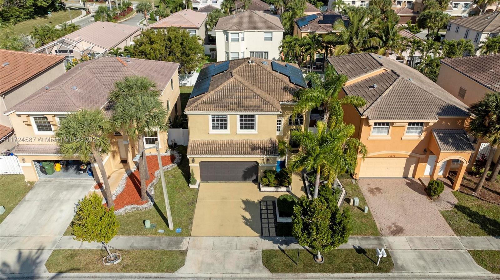 15887 NW 4th Ct