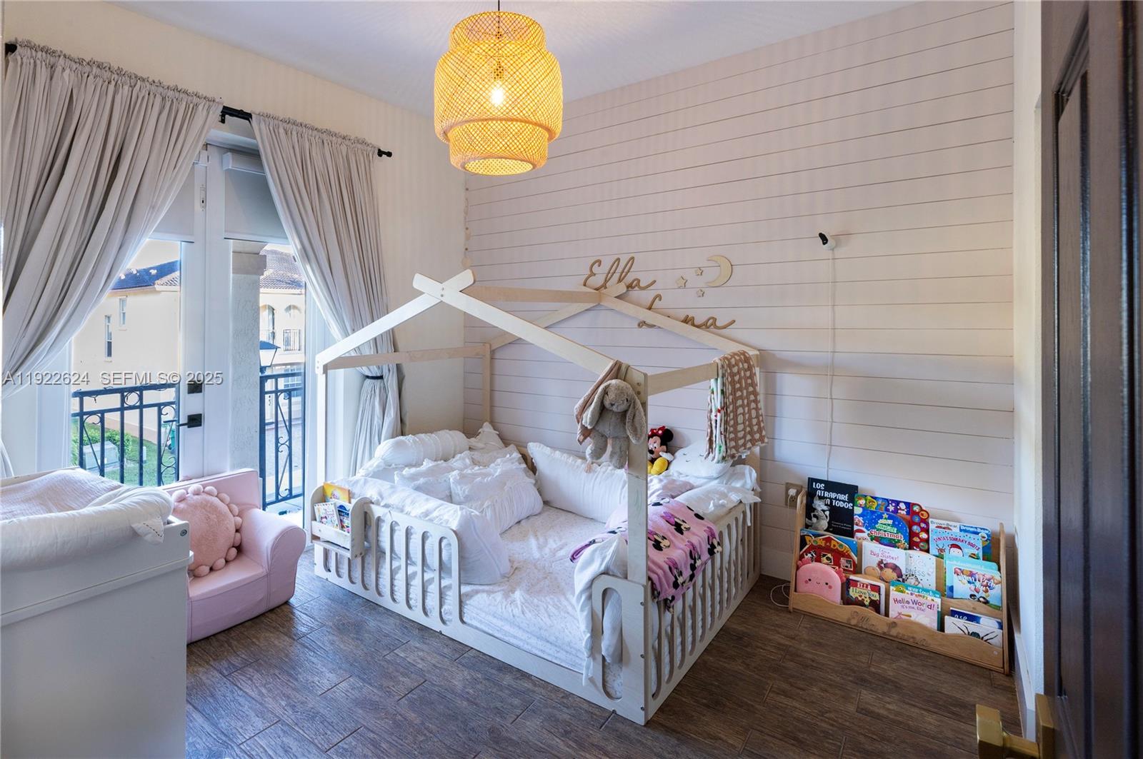 COURTS AT TUSCANY - Residential