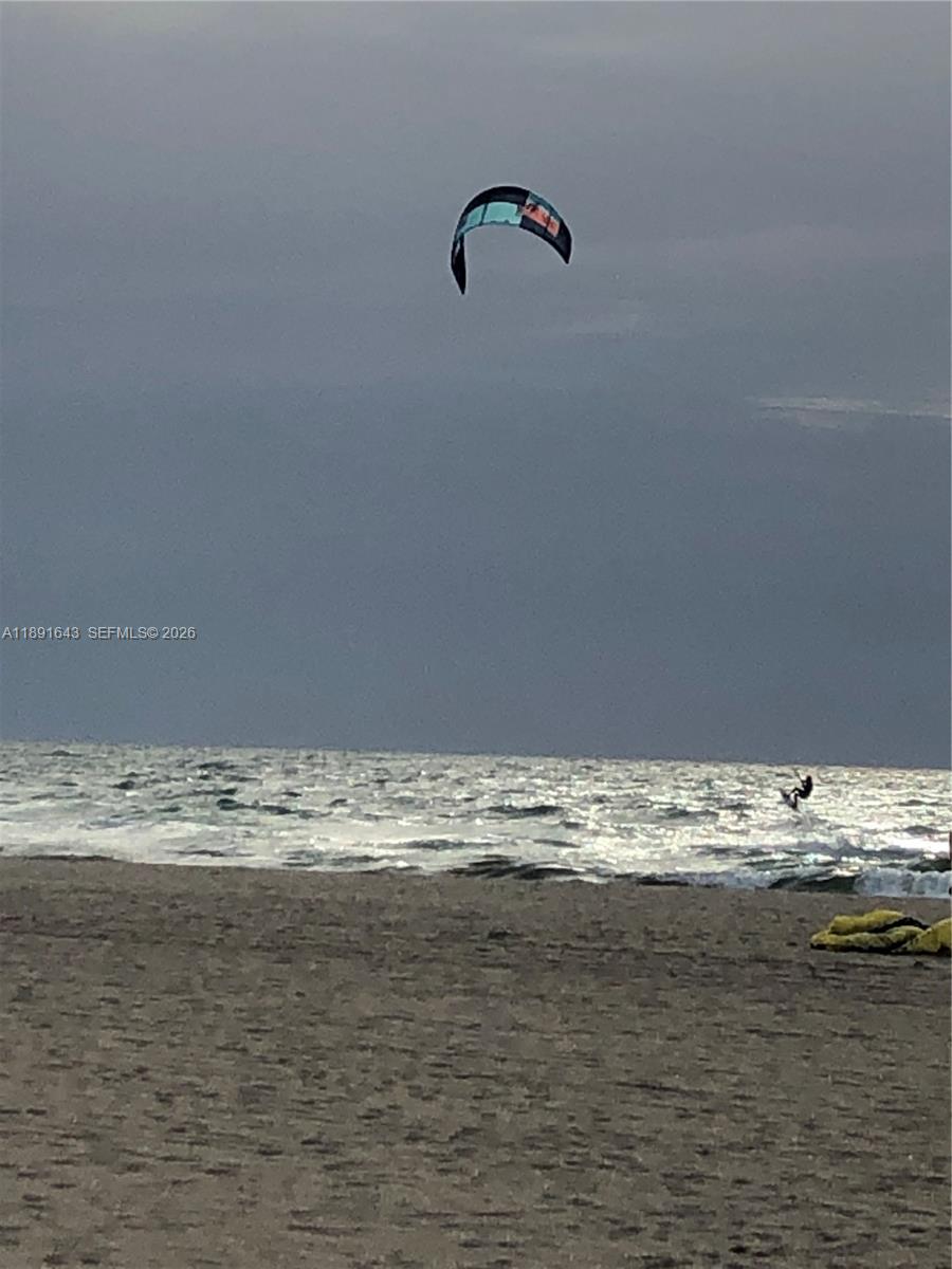 THE CARRIAGE CLUB NORTH. - Residential