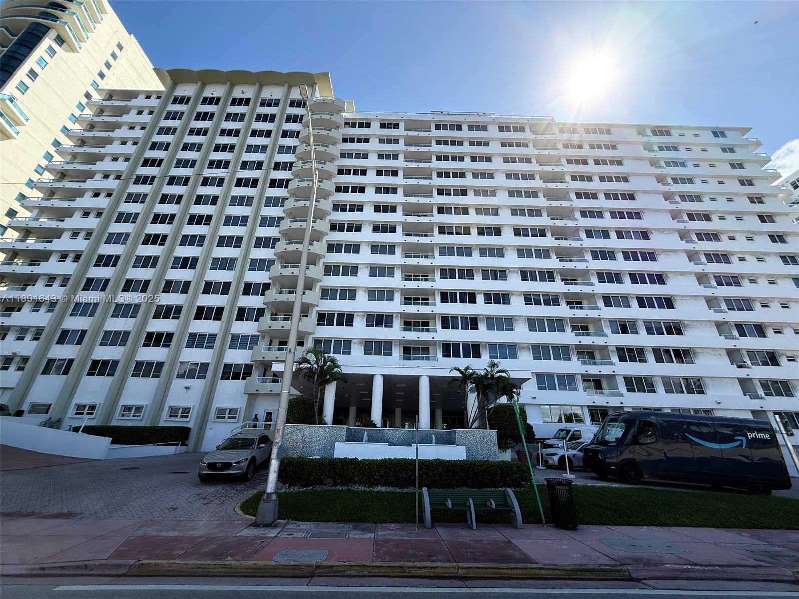 THE CARRIAGE CLUB NORTH. - Residential
