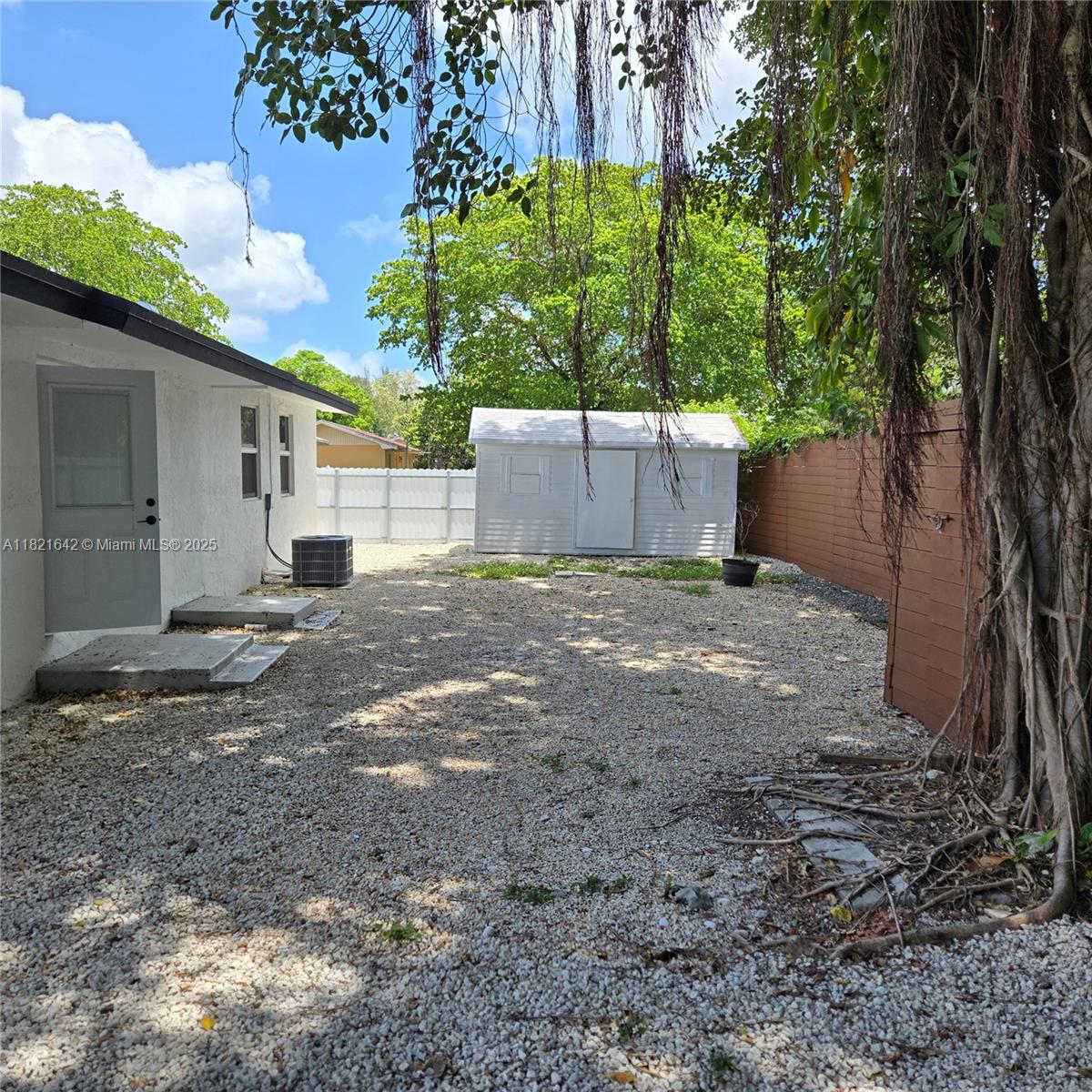 Rental Property at 3740 Percival Ave 3740, Miami, Broward County, Florida - Bedrooms: 3 
Bathrooms: 2  - $4,500 MO.