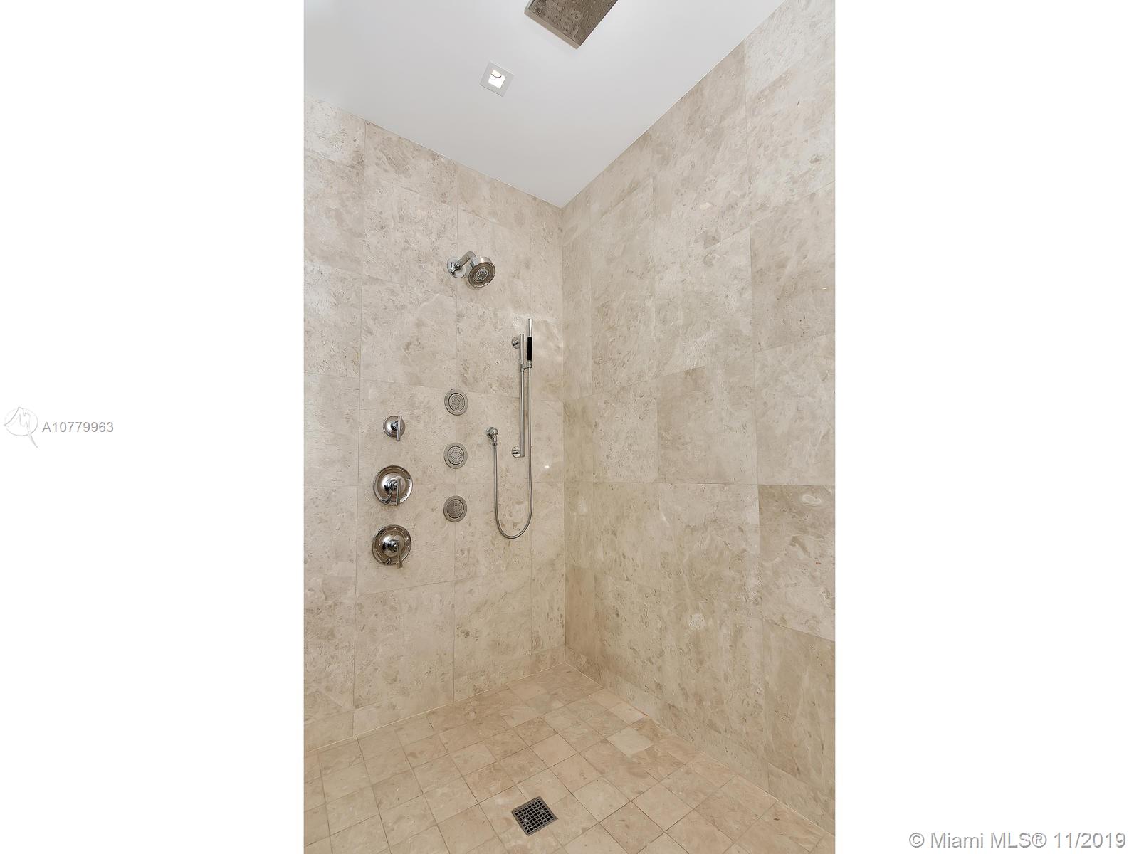 St Regis - Residential