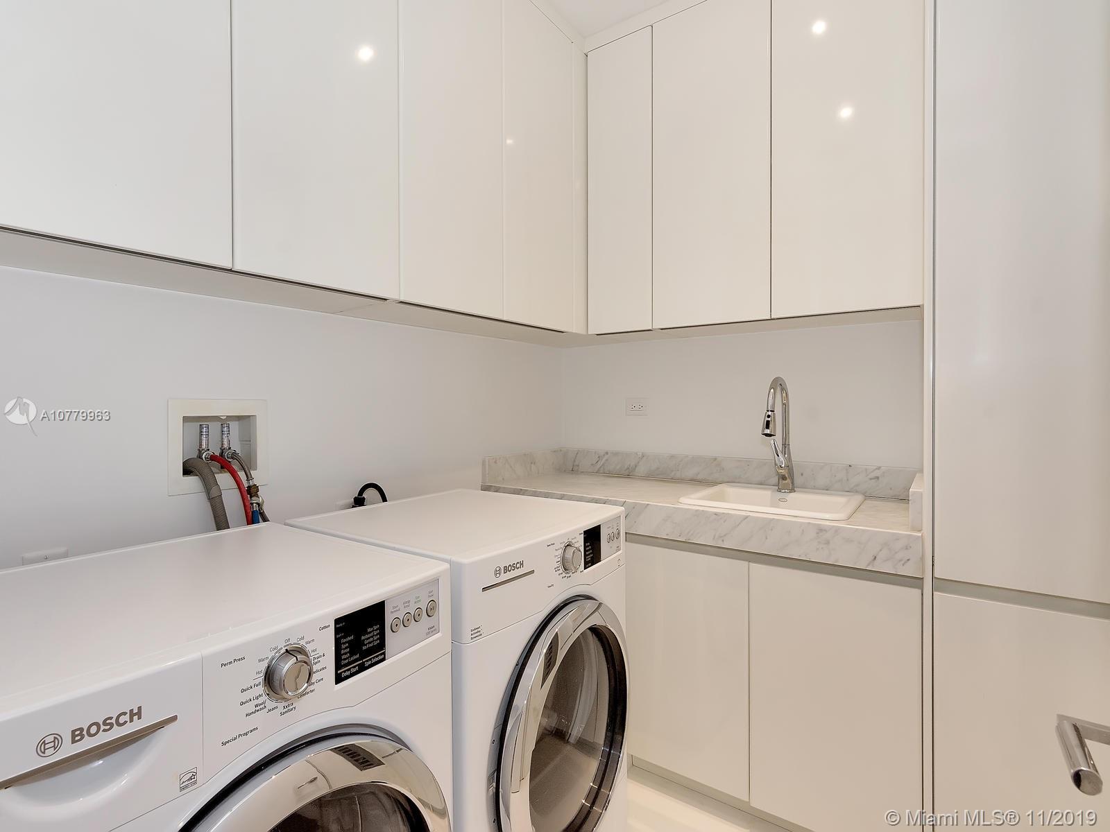 St Regis - Residential