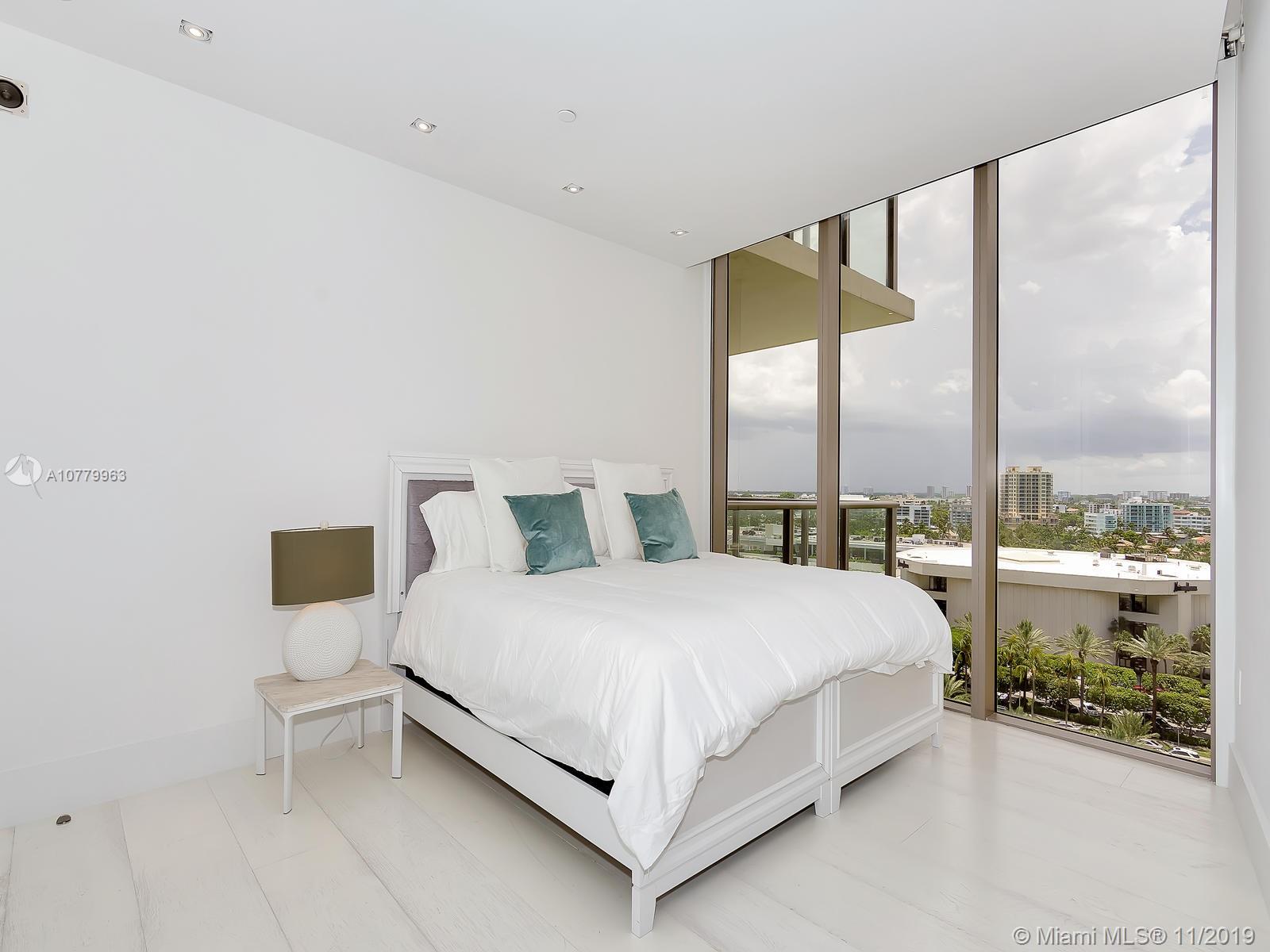 St Regis - Residential