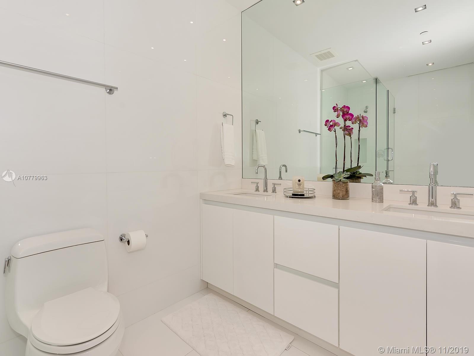 St Regis - Residential