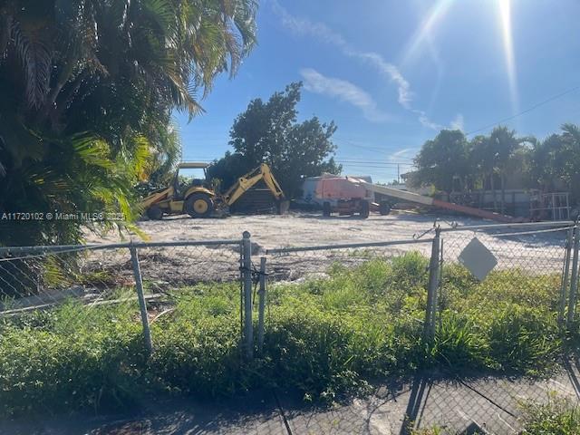 Exceptional Opportunity 10,800 Sq. Ft. lot in Hialeah!! This extraordinary lot is perfectly situated in prime location, offering endless possibilities. Fully Permitted and ready to build, this property is ideal for constructing two custom-build homes designed to suit your vision. Don't miss the chance to develop in this sought- after area and create a masterpiece in a thriving community.