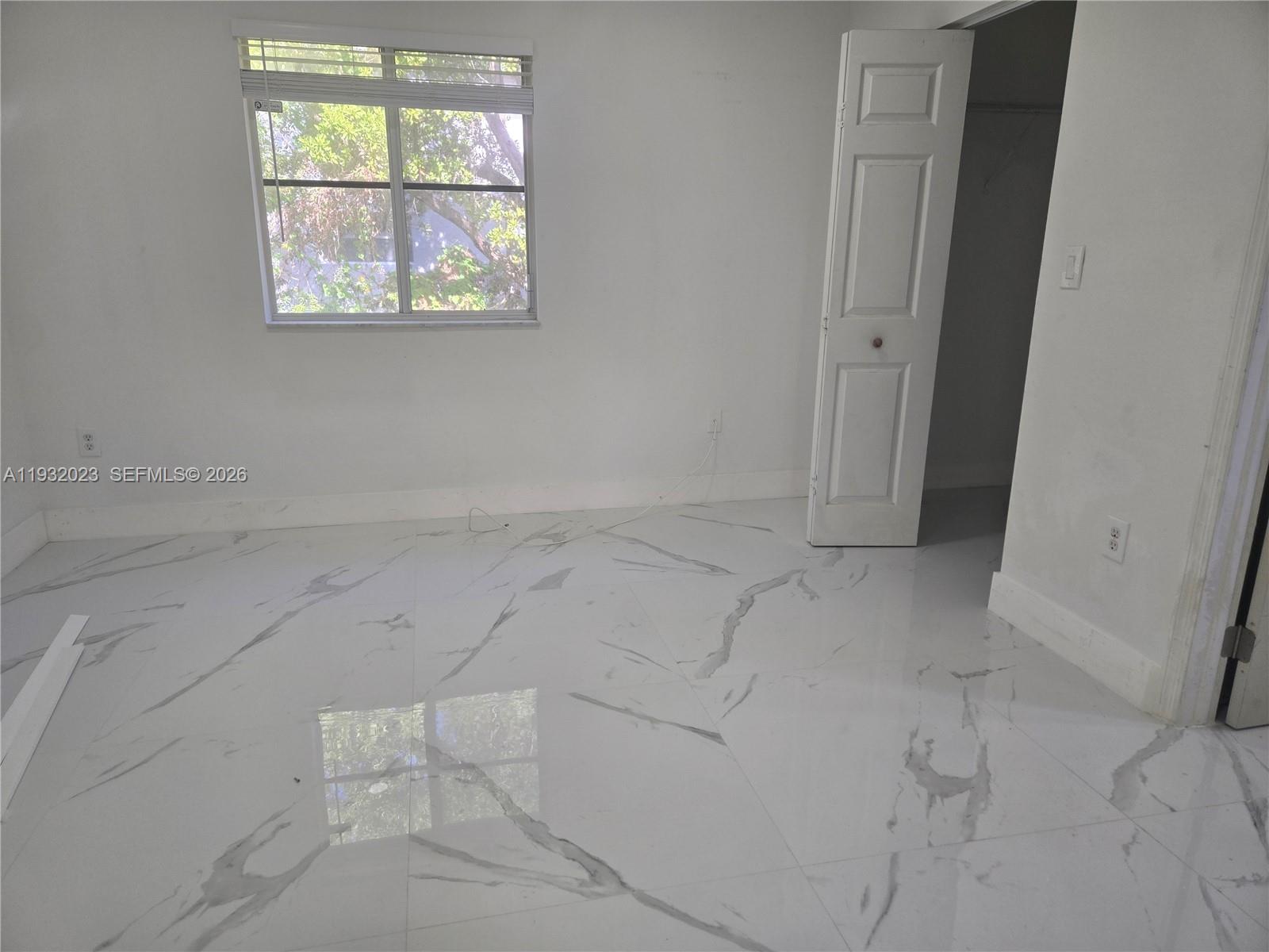 SOLABELLA CONDO - Residential