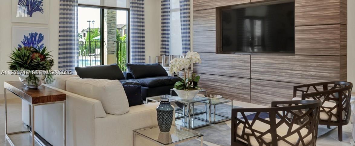 COCO PALM VILLAS - Residential Lease