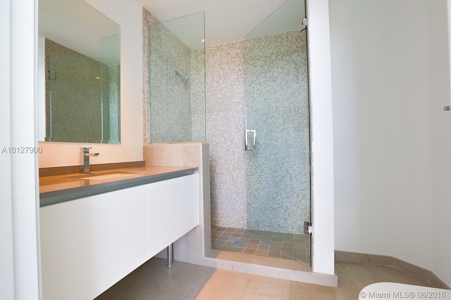 Reach - Residential Lease