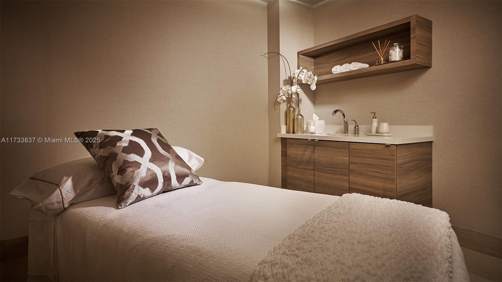 MARINA PALMS RESIDENCES N - Residential