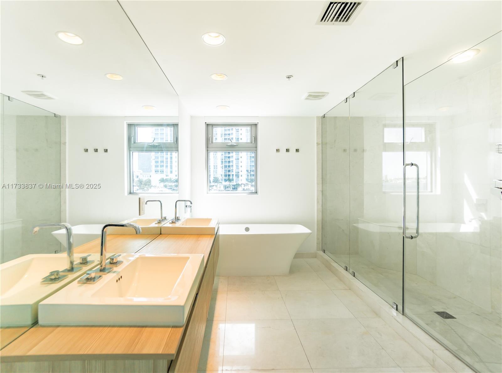 MARINA PALMS RESIDENCES N - Residential