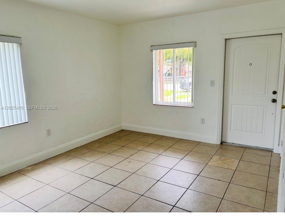 14400 Polk St -