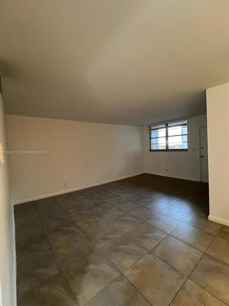 TELSTAR CONDOMINIUM INC - Residential Lease