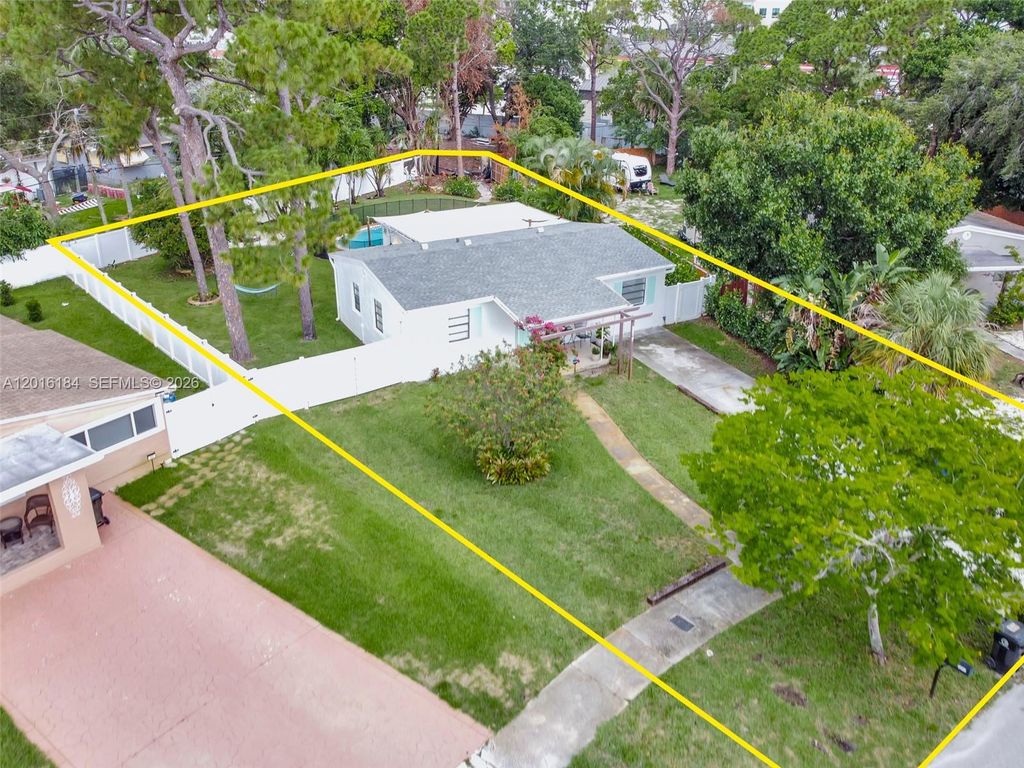 Photo of 2217 SW 1st Ct #2217, Fort Lauderdale, FL 33312 (MLS # A12016184)