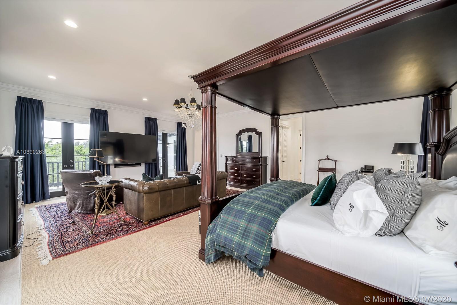 SUNRISE HARBOUR REV PL - Residential