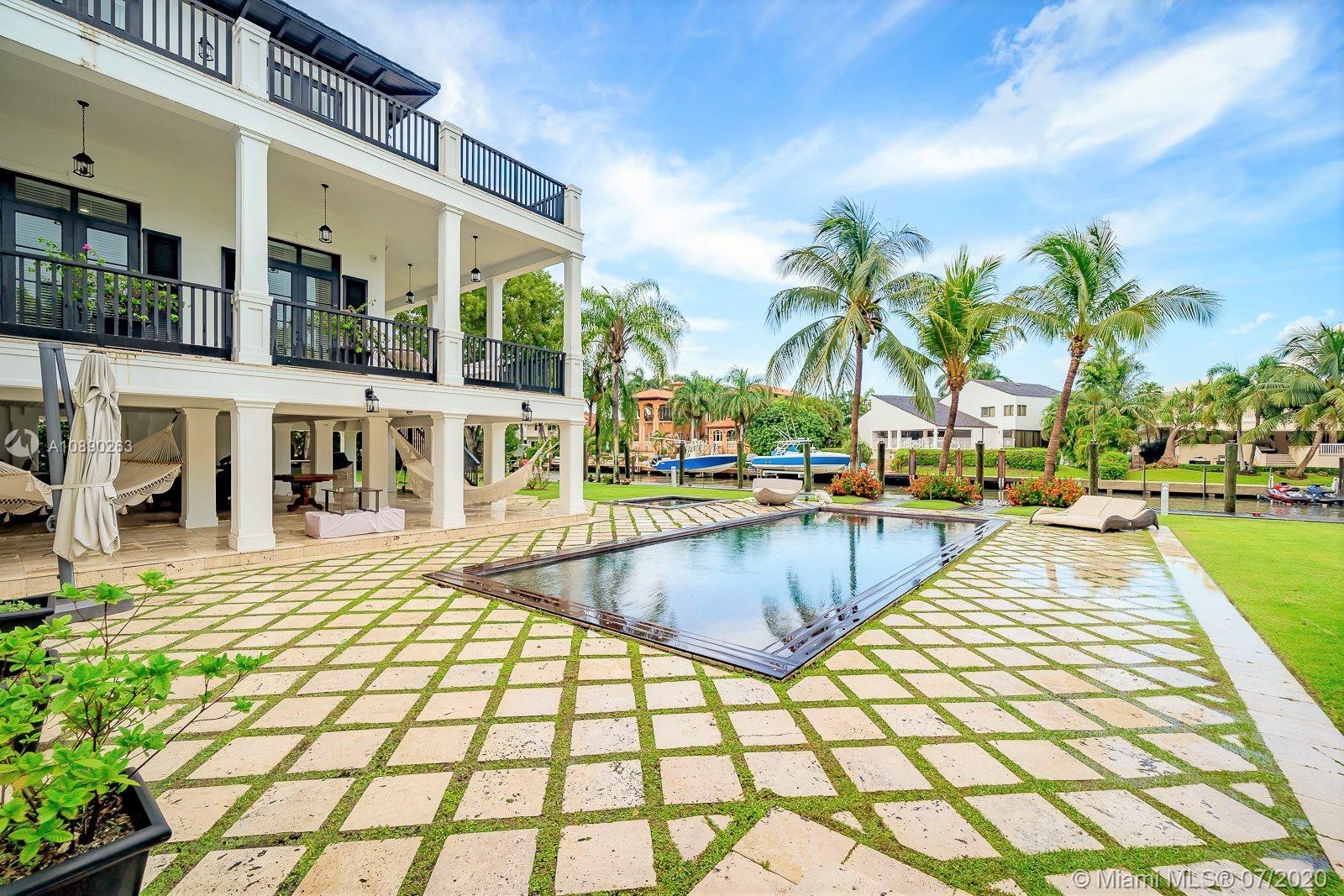 SUNRISE HARBOUR REV PL - Residential