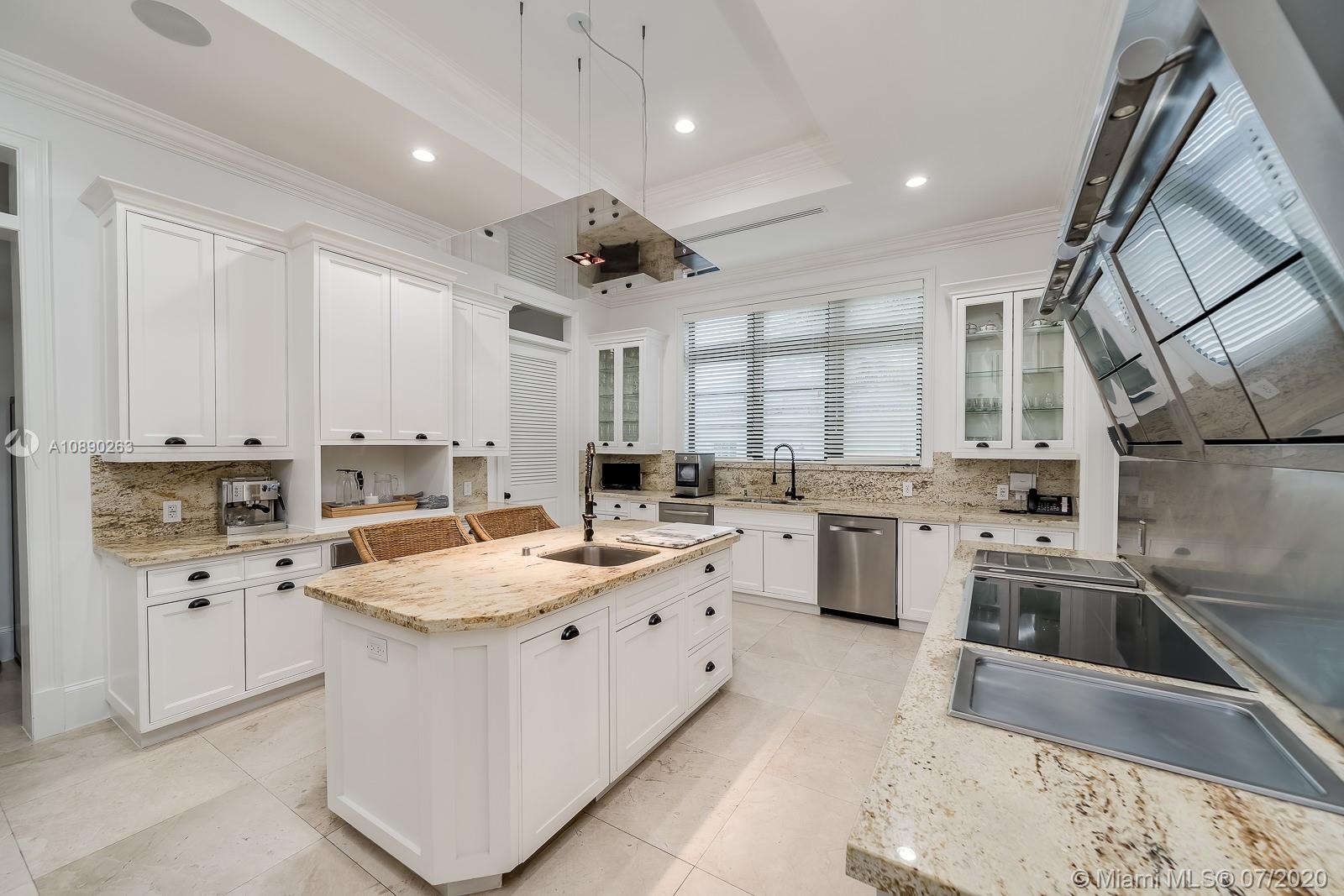 SUNRISE HARBOUR REV PL - Residential