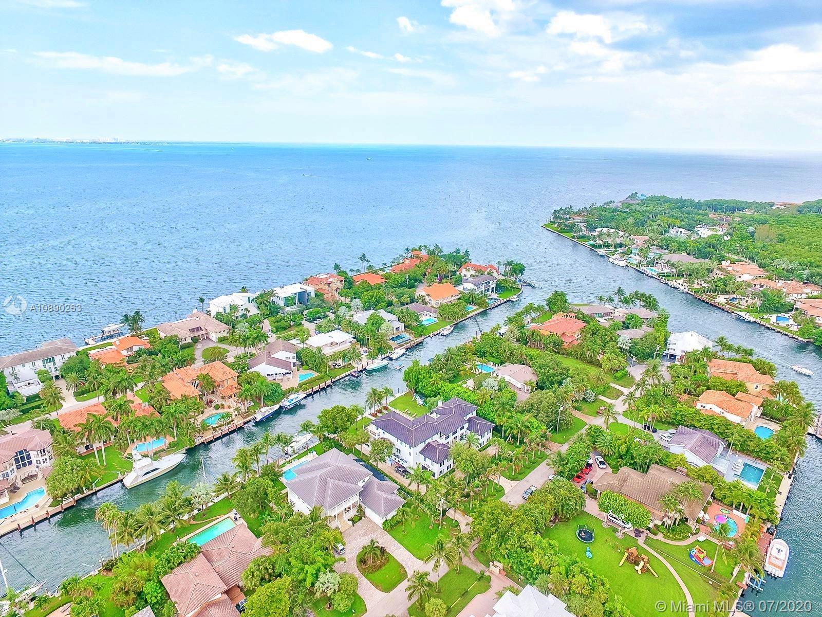 SUNRISE HARBOUR REV PL - Residential