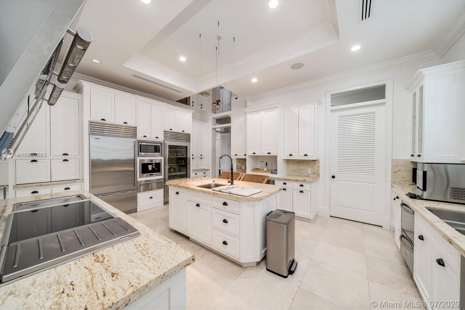 SUNRISE HARBOUR REV PL - Residential