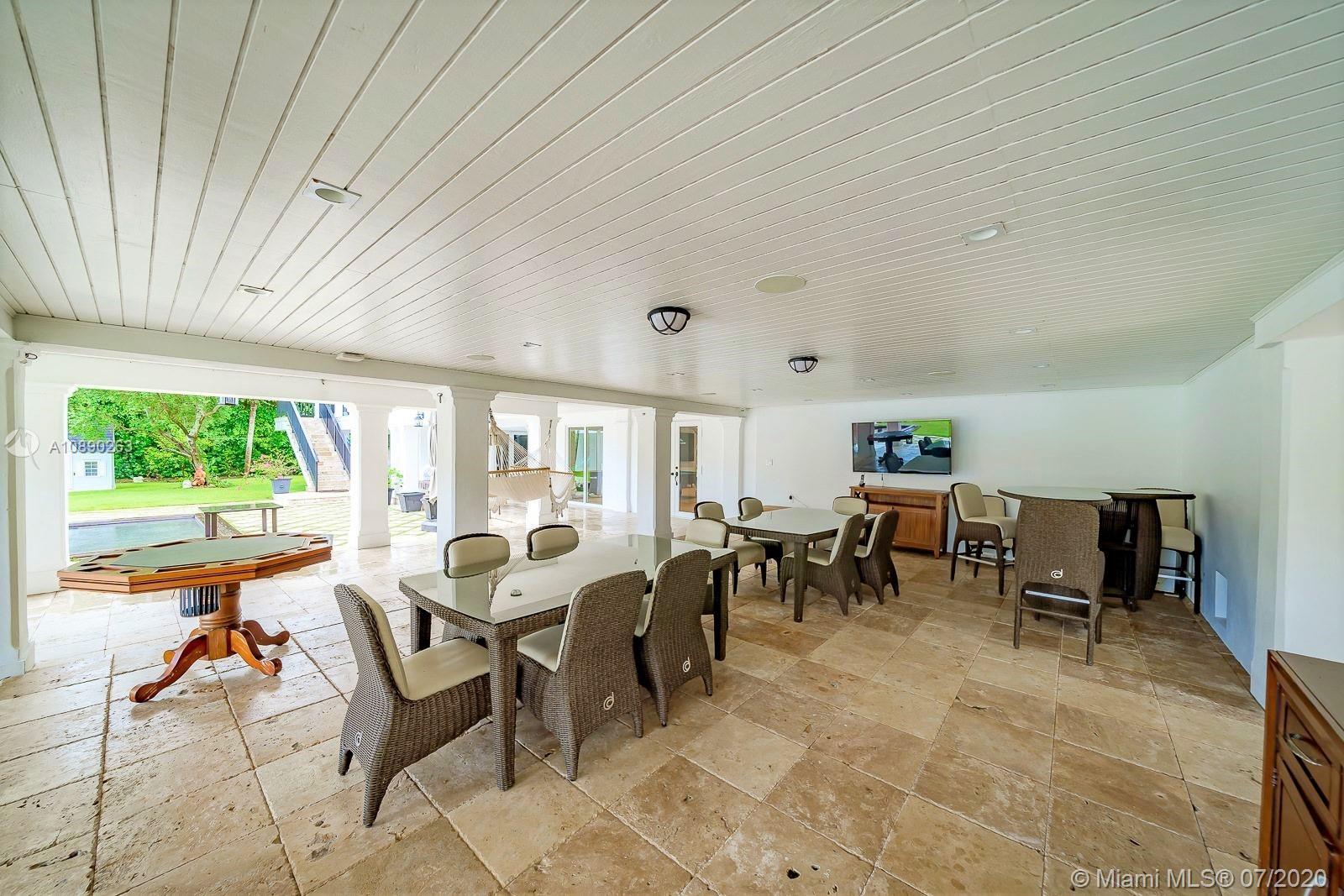 SUNRISE HARBOUR REV PL - Residential