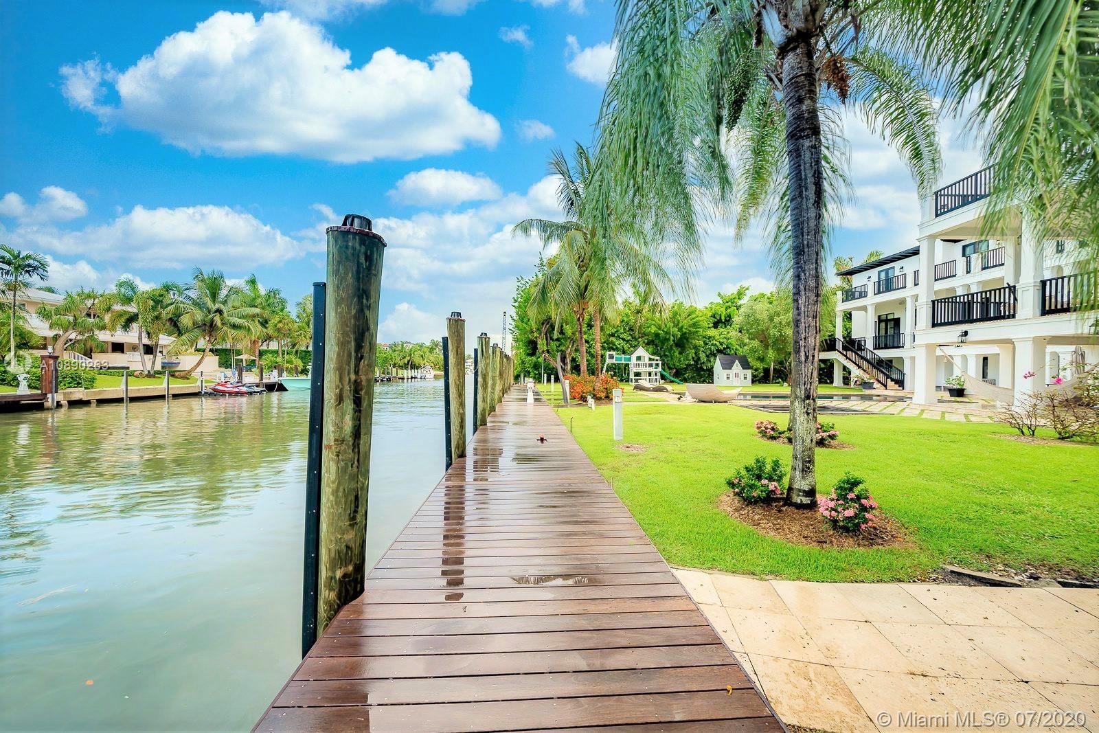 SUNRISE HARBOUR REV PL - Residential