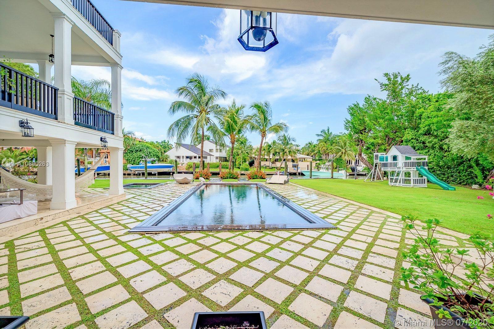 SUNRISE HARBOUR REV PL - Residential